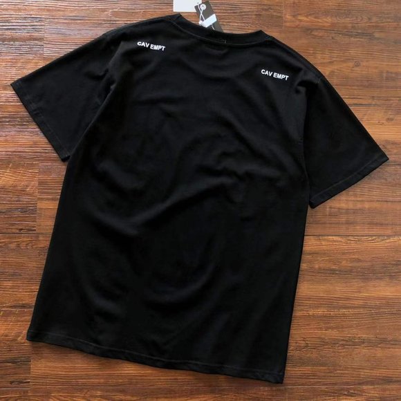 Cavermpt Black Short Sleeve Multicolor Mansion Print T-Shirt - Picture 7 of 13